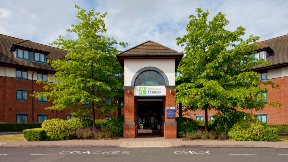 Holiday Inn Express Birmingham NEC Exterior