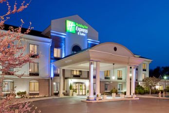 Holiday Inn Express & Suites