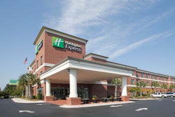 Holiday Inn Express Leland-Wilmington
