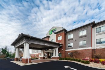 Holiday Inn Express Hotel & Suites