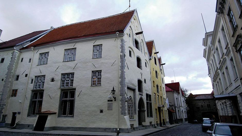 The Three Sisters Hotel Exterior