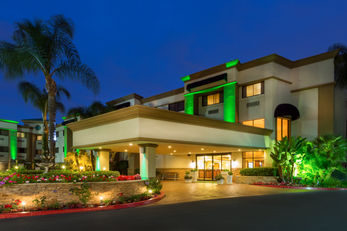Holiday Inn Orange County Airport