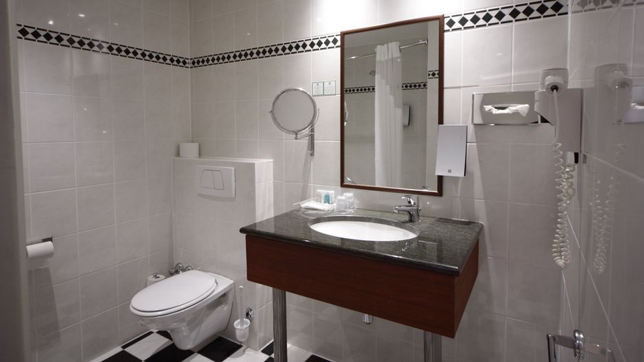 Holiday Inn Brussels-Schuman Room