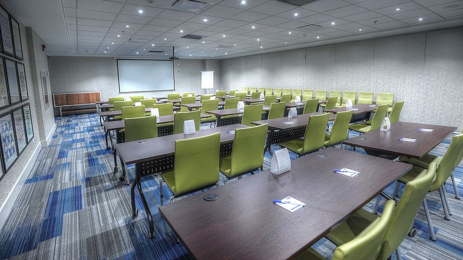 Holiday Inn Express/Stes Toronto Arpt W Meeting