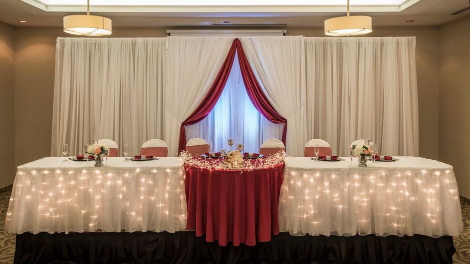 Holiday Inn Lethbridge Ballroom