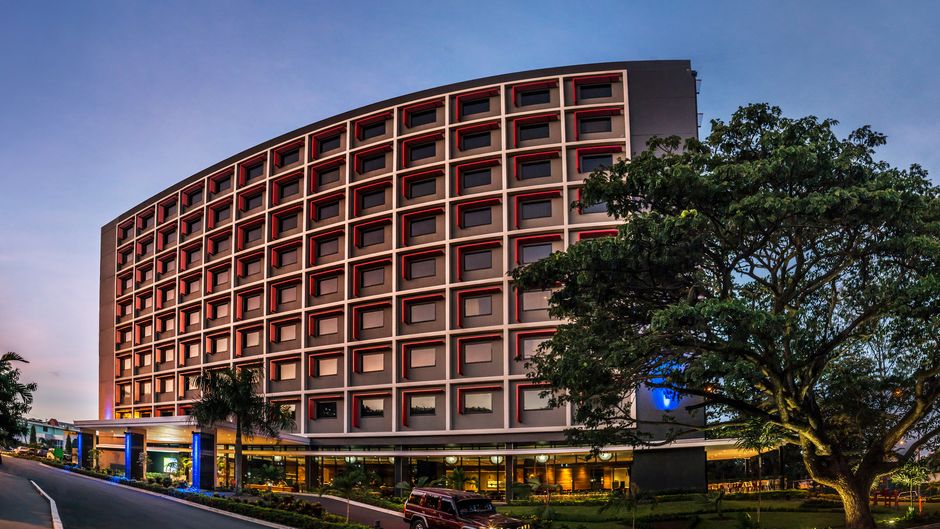 Holiday Inn Express Port Moresby Exterior