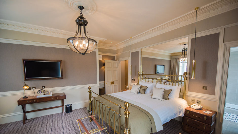 Cornhill Castle Room