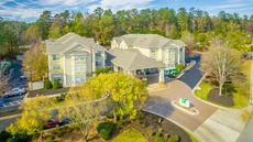 Holiday Inn & Suites