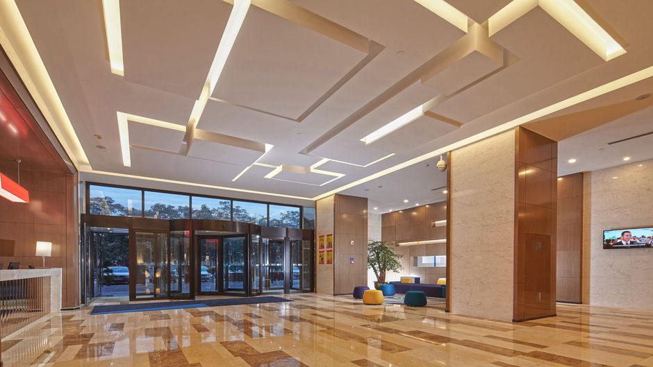 Holiday Inn Express Baoji City Lobby