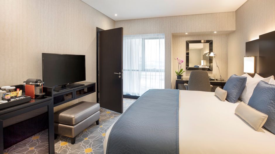 Crowne Plaza Bahrain Suite