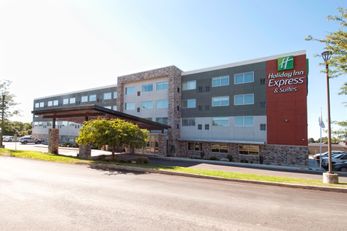 Holiday Inn Express & Suites Johnstown