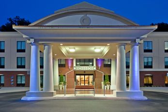 Holiday Inn Express Hotel & Suites