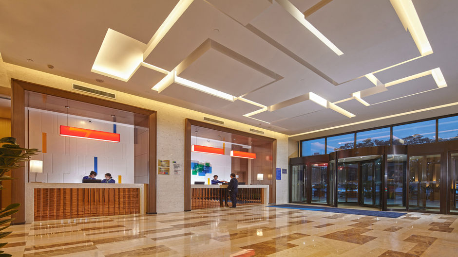 Holiday Inn Express Baoji City Lobby