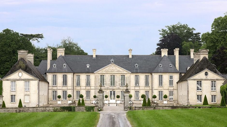 Chateau d'Audrieu Exterior