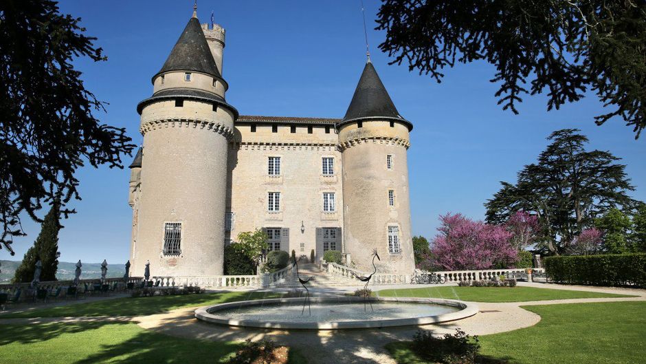 Chateau de Mercues Exterior