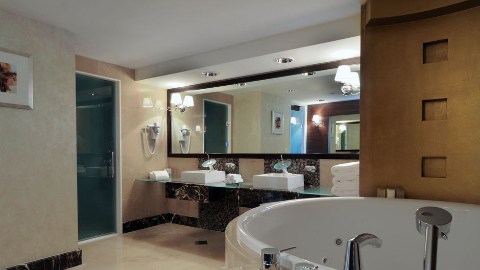 InterContinental Abu Dhabi Room