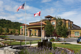 Holiday Inn Express & Suites Sequim