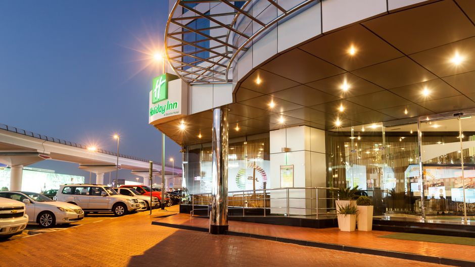 Holiday Inn Dubai-Al Barsha Exterior