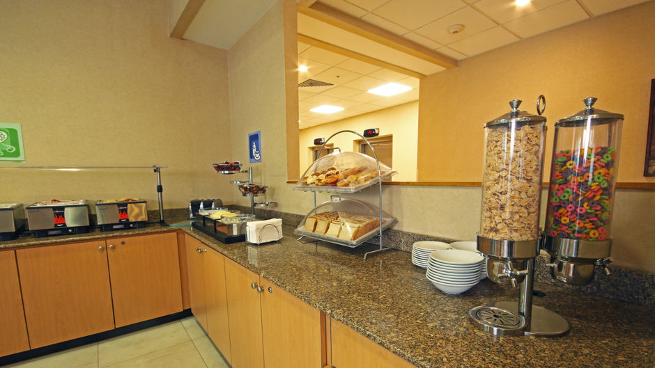 Holiday Inn Express & Suites Juarez Restaurant