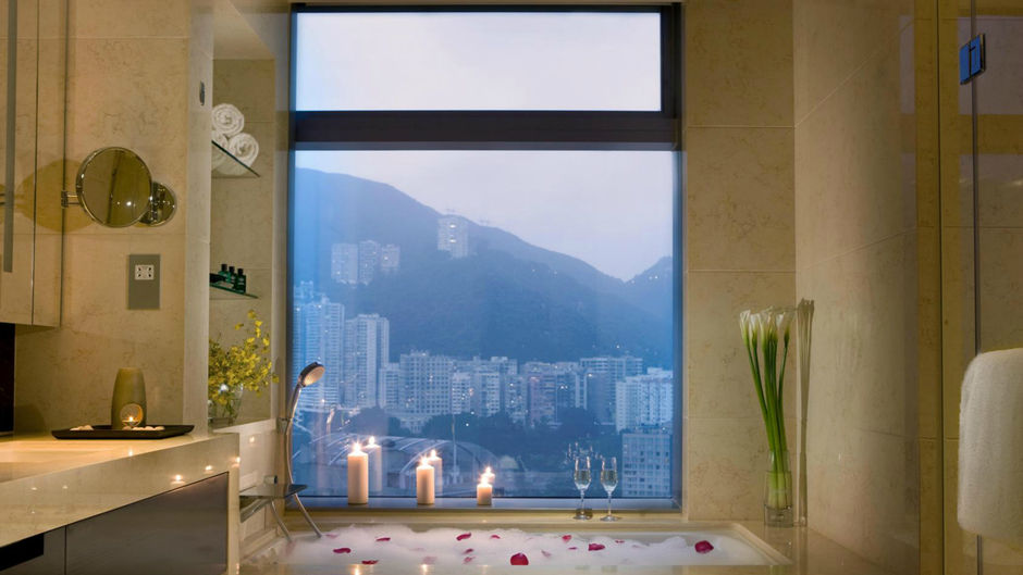 Crowne Plaza Hong Kong Causeway Bay Room