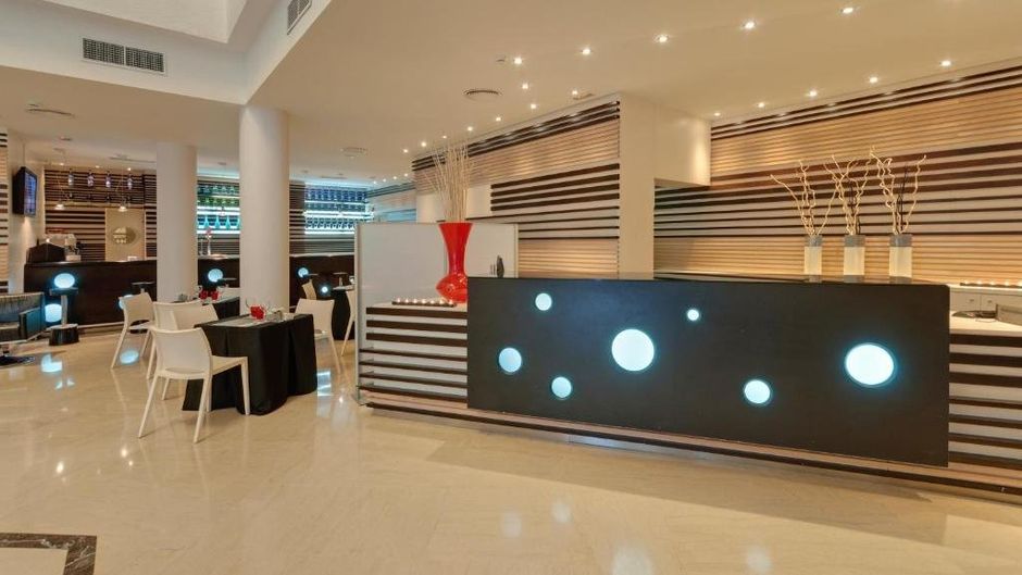 Hotel Ceuta Puerta de Africa Lobby