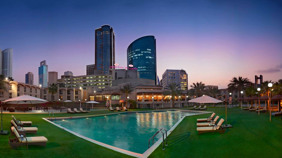 Crowne Plaza Bahrain Exterior