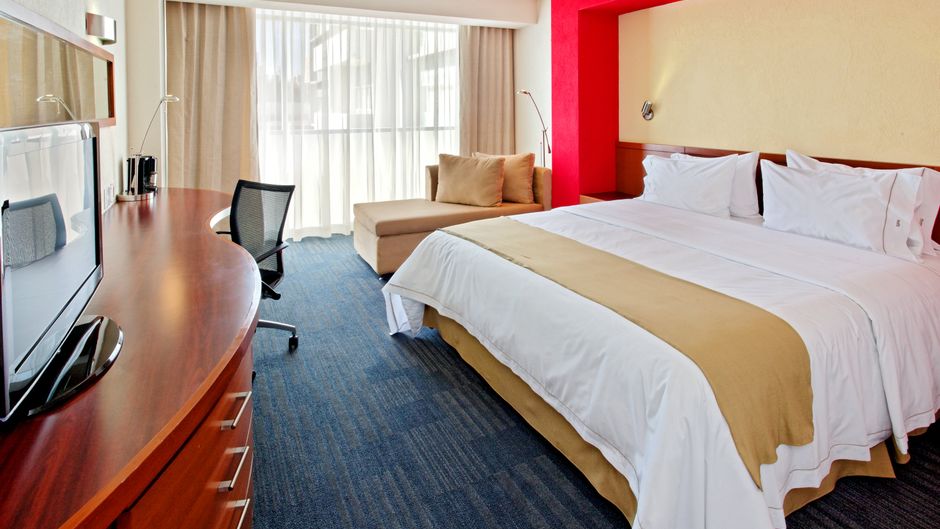 Holiday Inn Express Guadalajara Expo Room