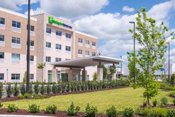 Holiday Inn Express/Suites Wesley Chapel