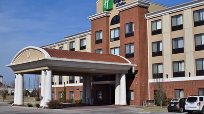 Holiday Inn Express & Suitess Pratt