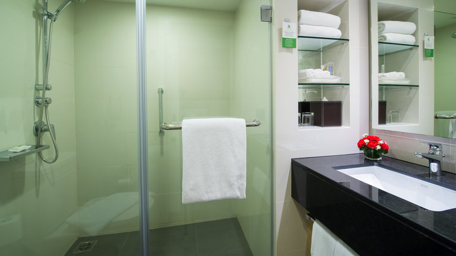 Holiday Inn Bangkok Silom Room