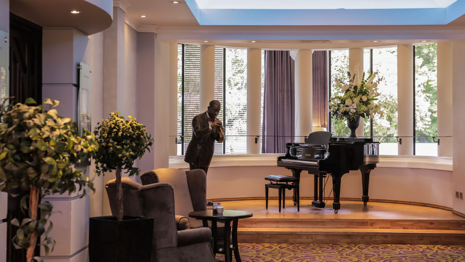 Everglades Hotel Lobby