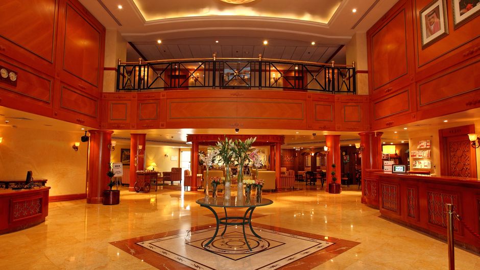 Holiday Inn Al Khobar Exterior