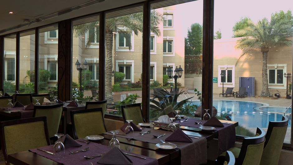 Holiday Inn Al Khobar Restaurant