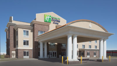 Holiday Inn Express Hotel & Suites