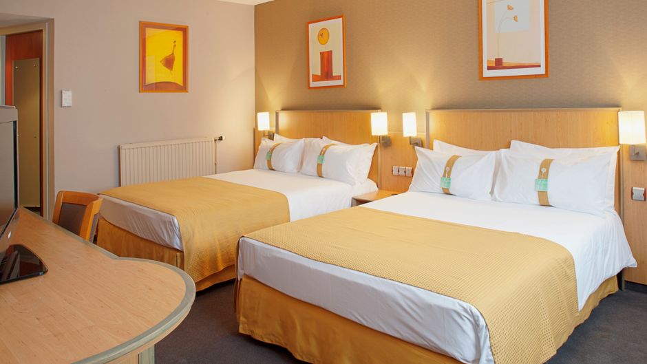 Holiday Inn Calais Room