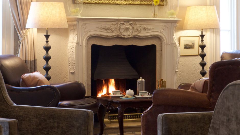 Storrs Hall Hotel Lobby