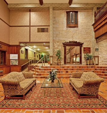 Holiday Inn Saint Louis W at Six Flags