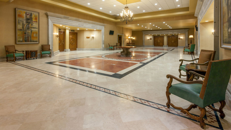 Holiday Inn Matamoros Lobby