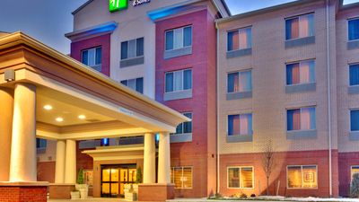 Holiday Inn Express Hotel & Stes Dewitt