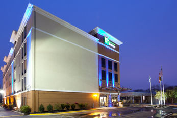 Holiday Inn Express Washington DC-BW Pkw
