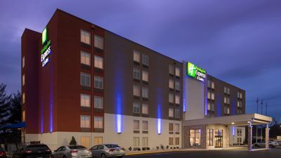 Holiday Inn Express & Sts College Park