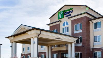 Holiday Inn Express & Suites Nevada