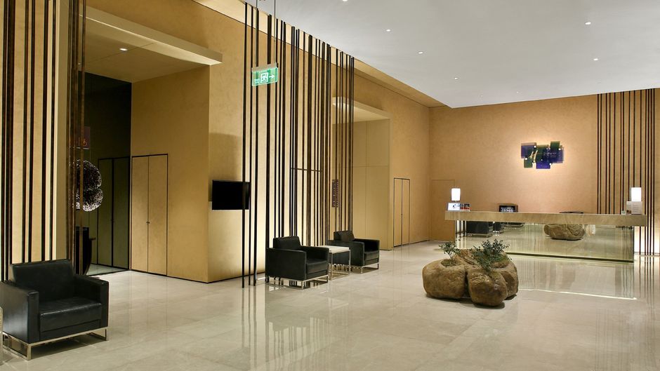 Holiday Inn Express Wenjiang Hotspring Lobby