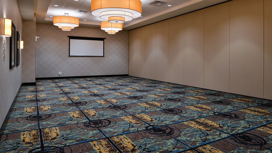 Holiday Inn and Suites Edmonton Airport Meeting