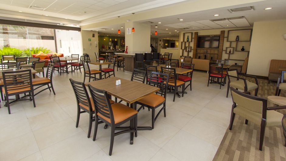 Holiday Inn Express Guadalajara Airport Restaurant