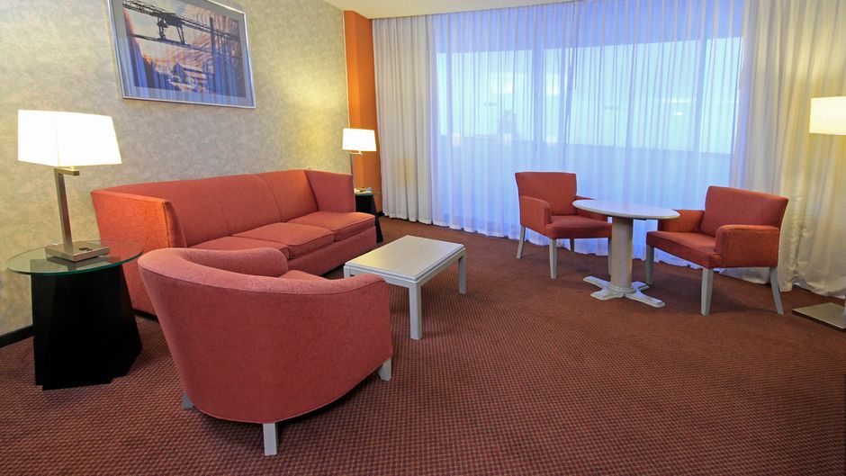 Holiday Inn Monterrey Parque Fundidora Suite