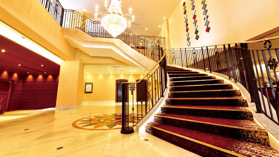 ANA Crowne Plaza Nagasaki Gloverhill Lobby