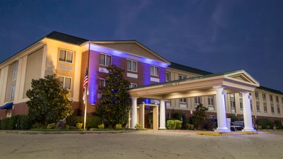 Holiday Inn Express & Suites Oxford