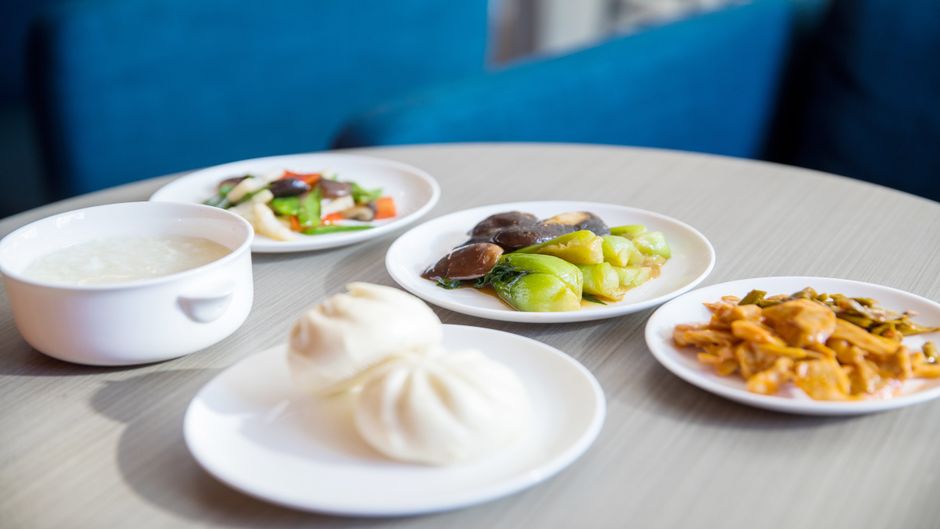 Holiday Inn Express Chifeng Hongshan Restaurant
