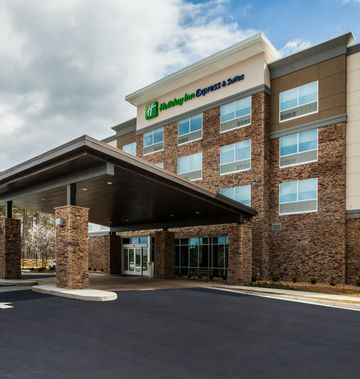 Holiday Inn Express & Stes Atlanta North
